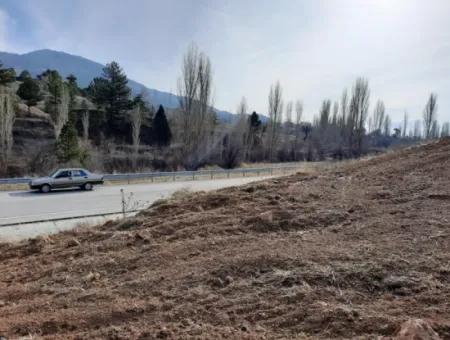 15.250 M2 Schnäppchengrundstück Zum Verkauf In Çameli Kınıkyeri Acıpayam Road