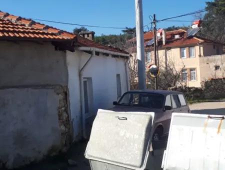 Dorfhaus Zum Verkauf Auf 545 M2 Zoniertem Grundstück In Denizli Kızılağaç