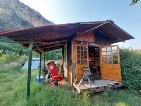 Einstöckiges Haus Zum Verkauf Auf 15 000 M2 Freistehendem Grundstück In Der Nähe Des Dalyan-Kanals In Köyceğiz Çandırda