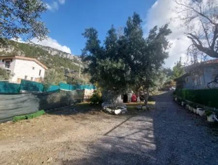 Tiny House With Swimming Pool In Nature On 738 M2 Land In Göcek For Emergency Sale