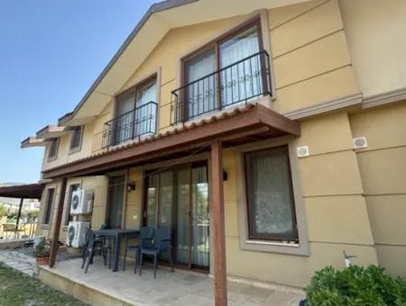 Muğla Dalyanda Kanala Sıfır 2+1 Site İçerisinde Satılık Villa