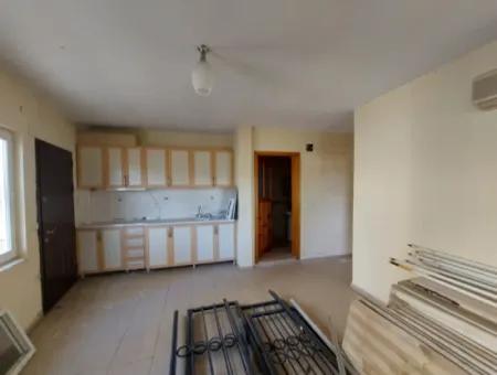 Dalyanda Satılık 70 M2  2 + 1 Daire Bölgeden Arazi İle Takas Olur