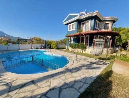 Muğla Dalyanda Satılık 566 M2 Arsada, 3+1 Müstakil Villa